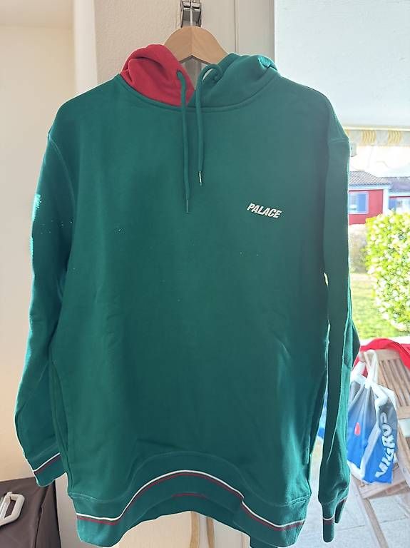 Pullover & Sweatshirts: Palace Italy Edition Hoodie – Gebraucht aus Meilen von DavideL02