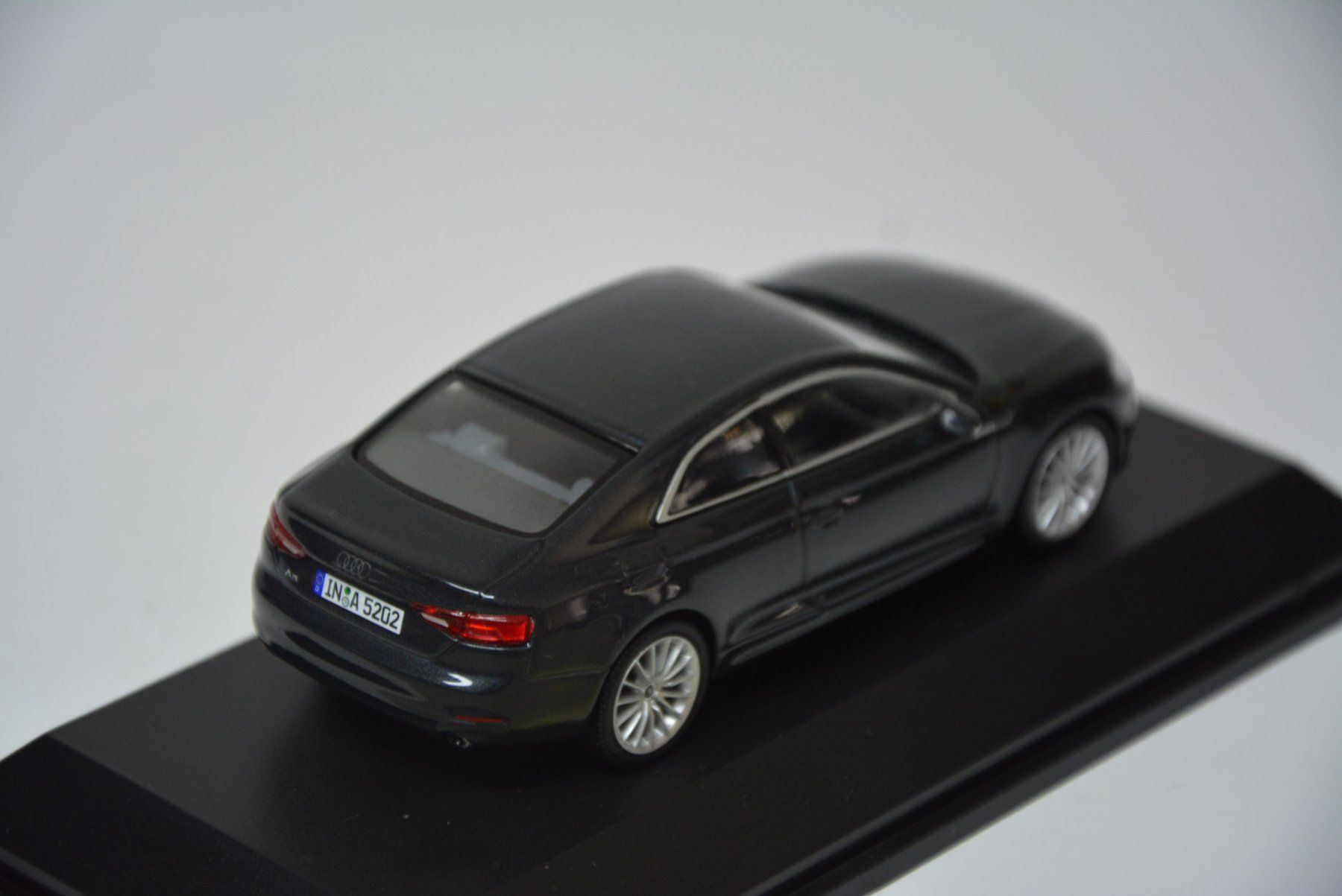 Audi Modellini d'auto: Audi A5 Coupe 2016 , Minimax , 1:43 – Nuovo e nell'imballaggio originale da Goldach venduto da Feivel9 6