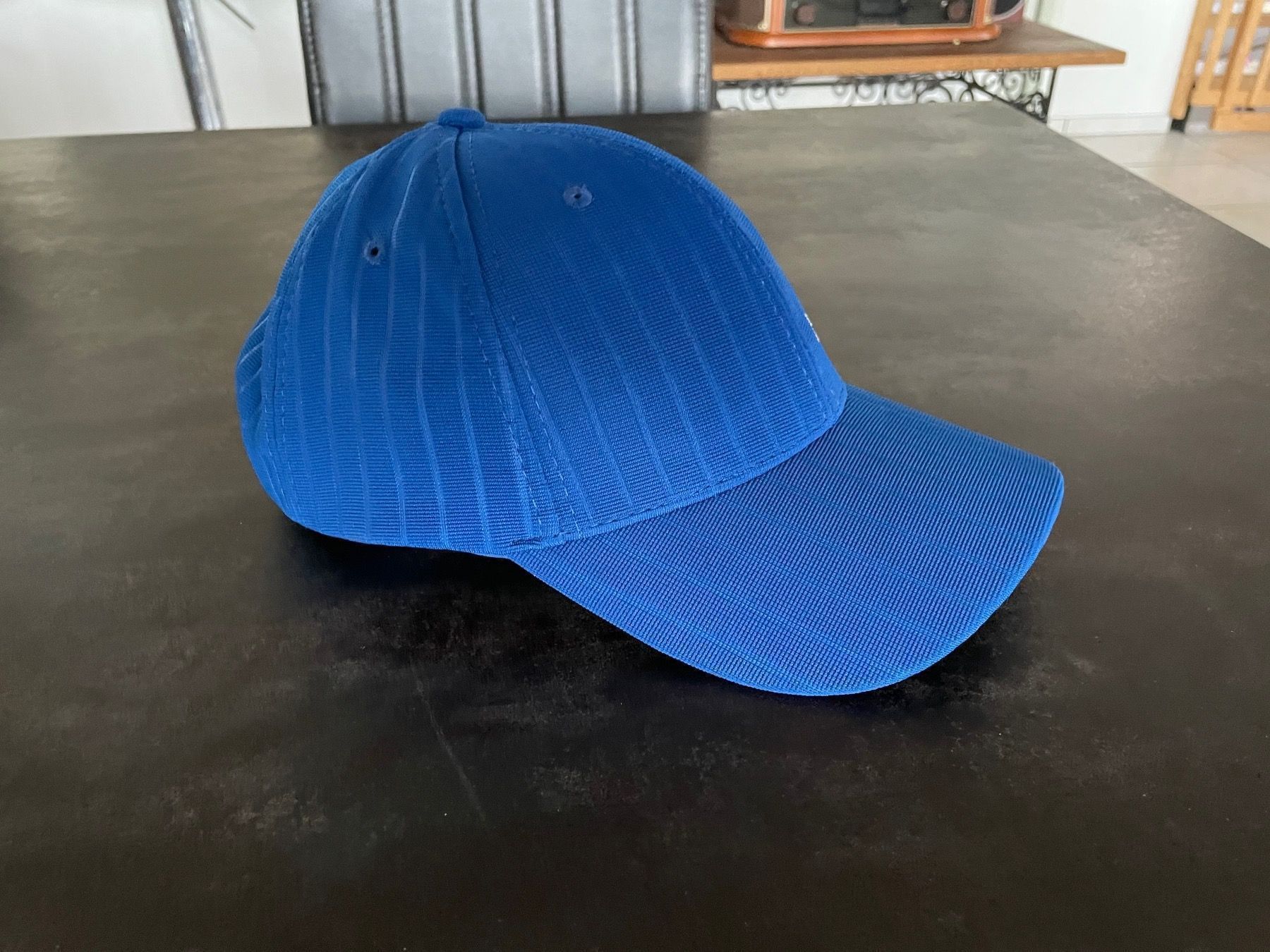 Copricapi, berretti & cappellini: Casquette Playstation 4 – Usato da Vallamand venduto da Bricbracbroc82 1