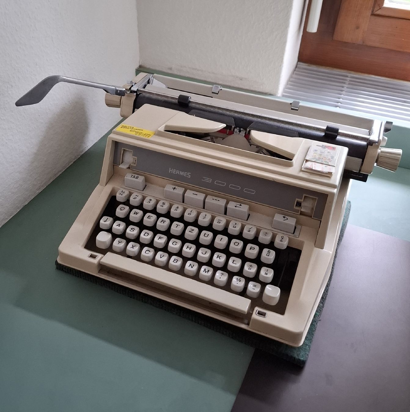 Hermès Macchine da scrivere: Schreibmaschine Hermes 3000 – Usato da Reinach BL venduto da Malin20