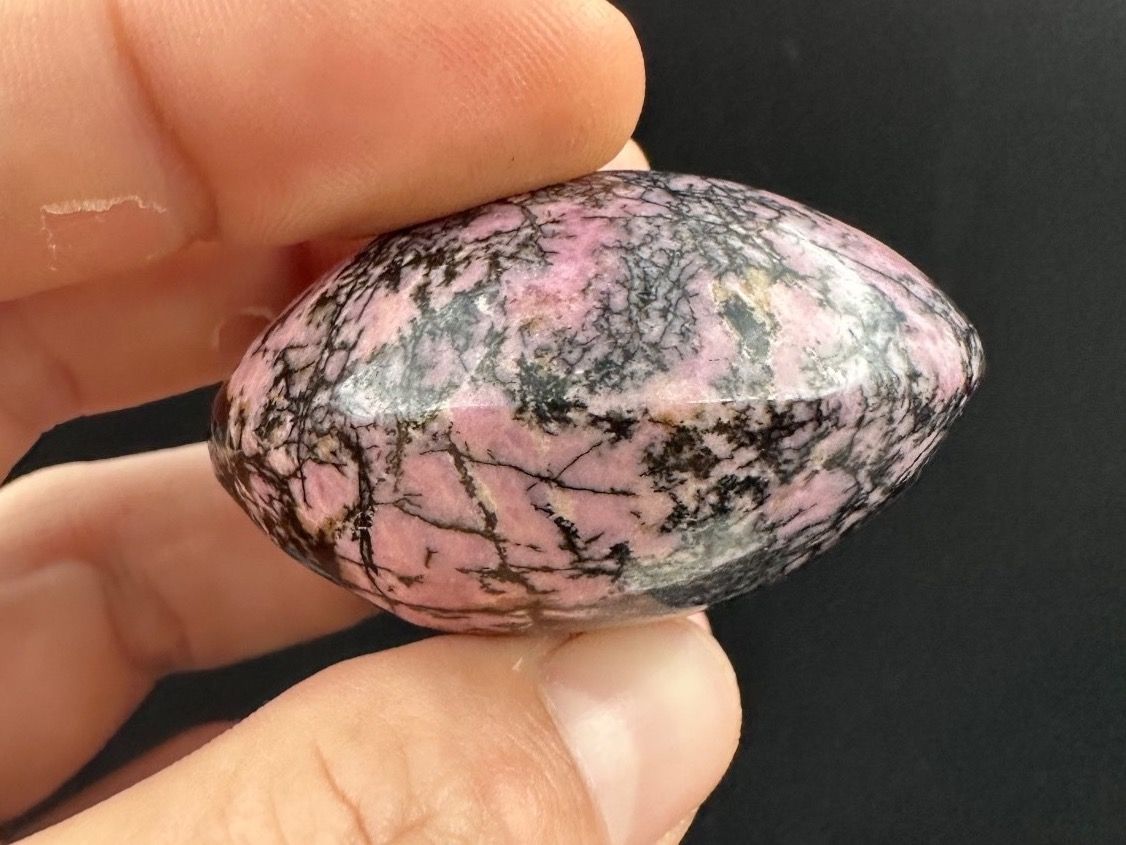 Minerali & Pietre curative: Rhodonit, Handschmeichler Heilstein – Nuovo e nell'imballaggio originale da Männedorf venduto da Handschmeichler 2
