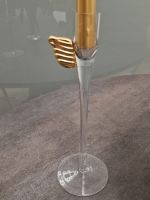 Eleganter Kerzenhalter mit goldenem Flügel & goldener Kerze