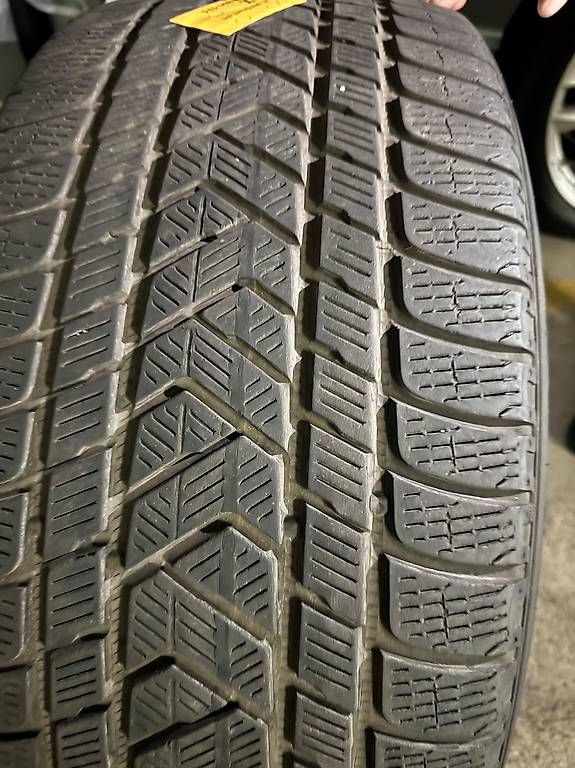 Pirelli Pneus & Kompletträder: Pirelli Scorpion Winterreifen 4x – Gebraucht aus Urtenen-Schönbühl von Troooop 1