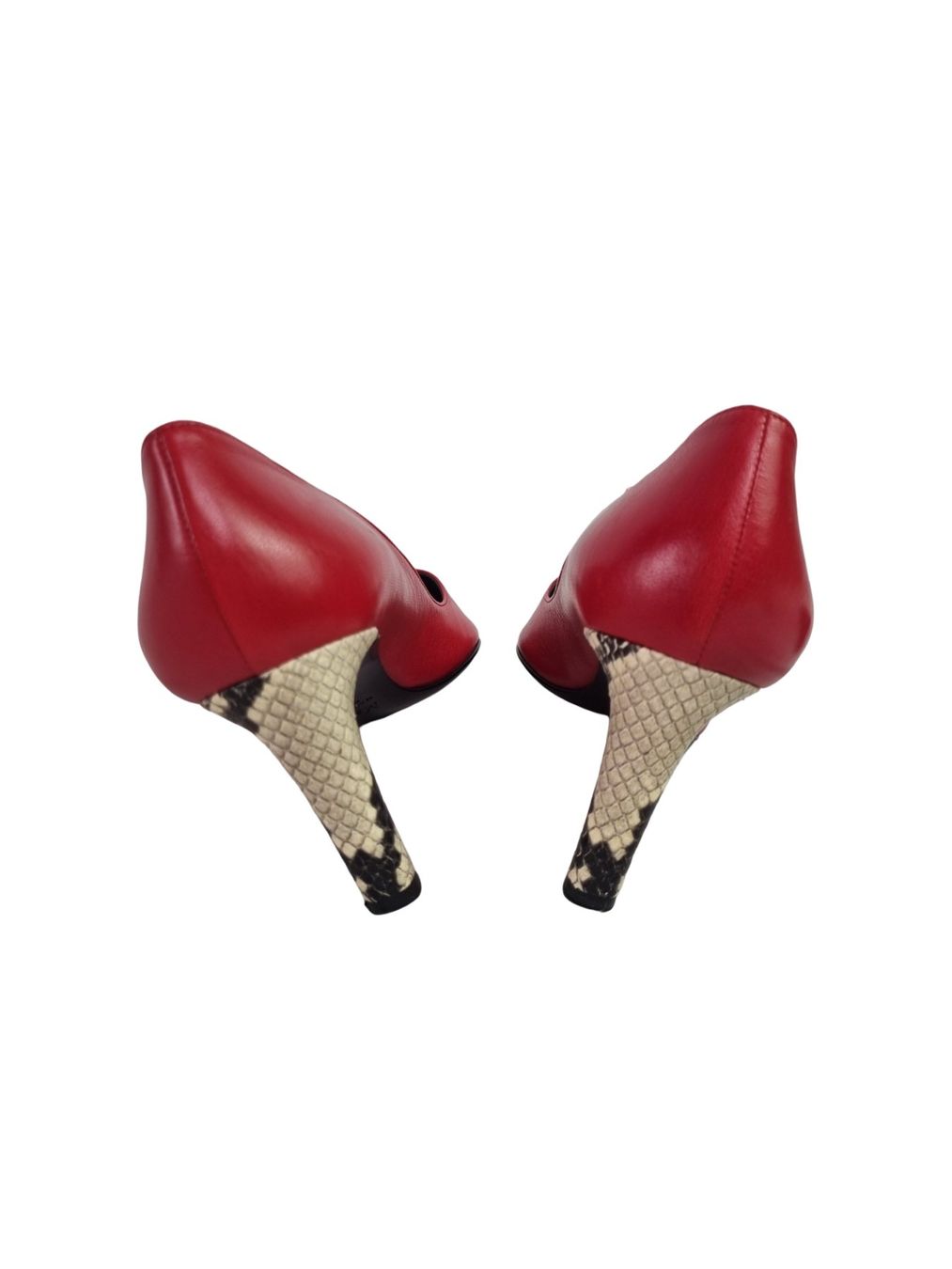 Max Mara Chaussures femmes: MAXMARA Schuhe (GR.39) – D'occasion à Wangen b. Olten par Restwert_Wangen 3