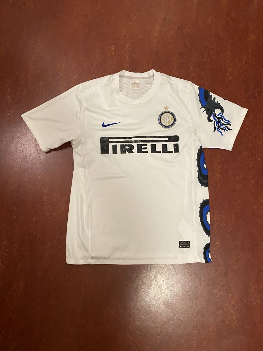 Nike Canottiere & Pantaloni: Inter Milano Away kit 2010 – Usato da Zürich venduto da Royko