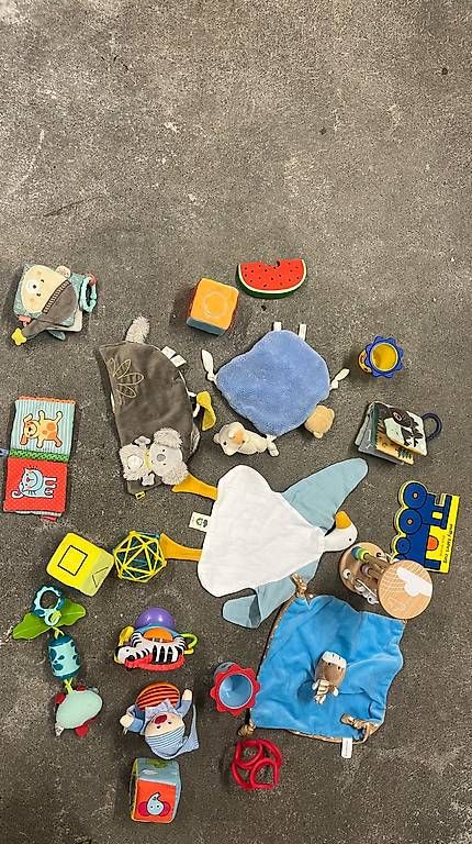 Giocattoli: Kleinkinderspielsachen zu verschenken  – Usato da Wabern venduto da rastaman80 2