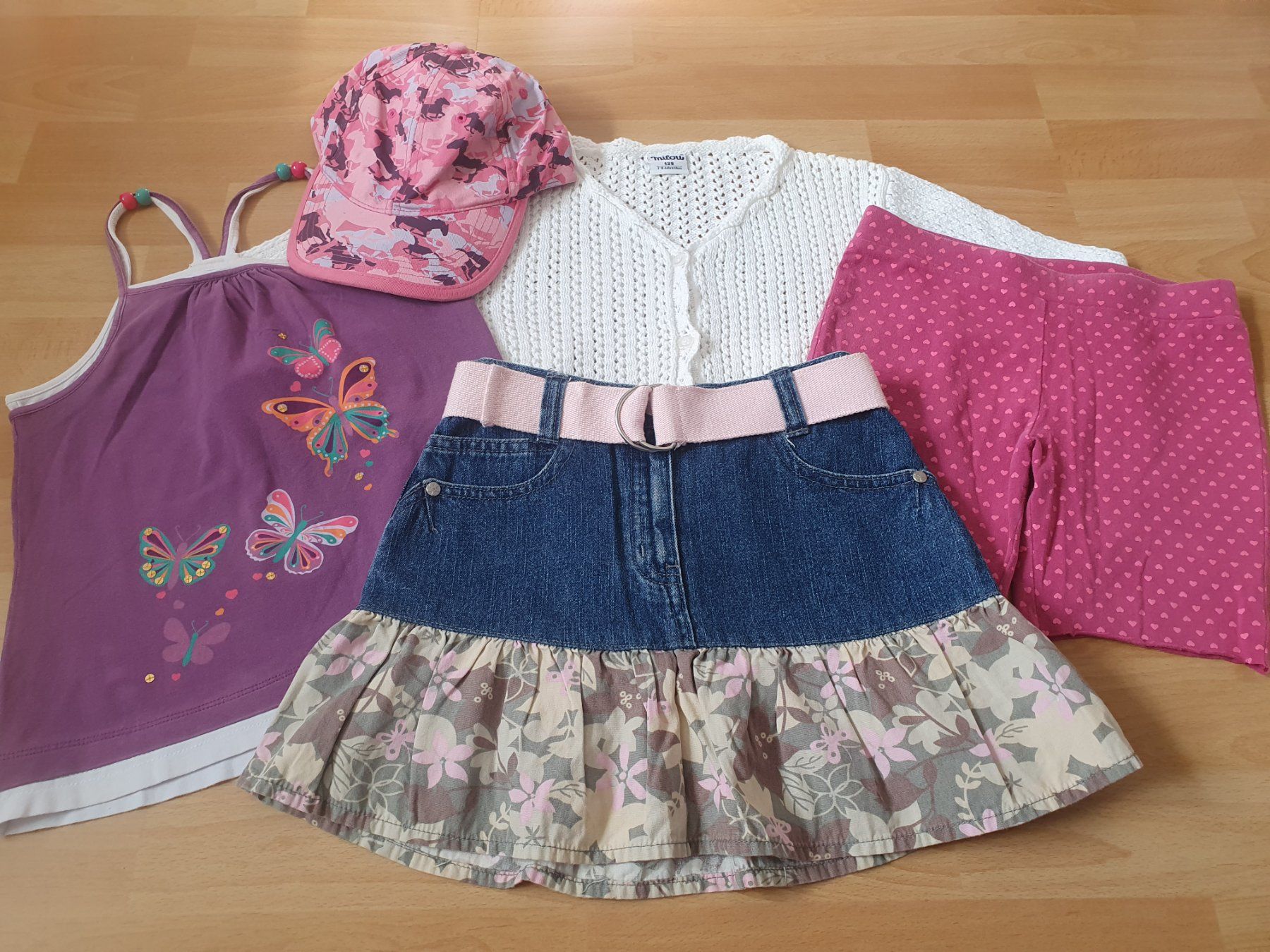 Lotti & Set di vestiti: Kleiderpaket Mädchen Gr. 128 – Usato da Hombrechtikon venduto da luziii