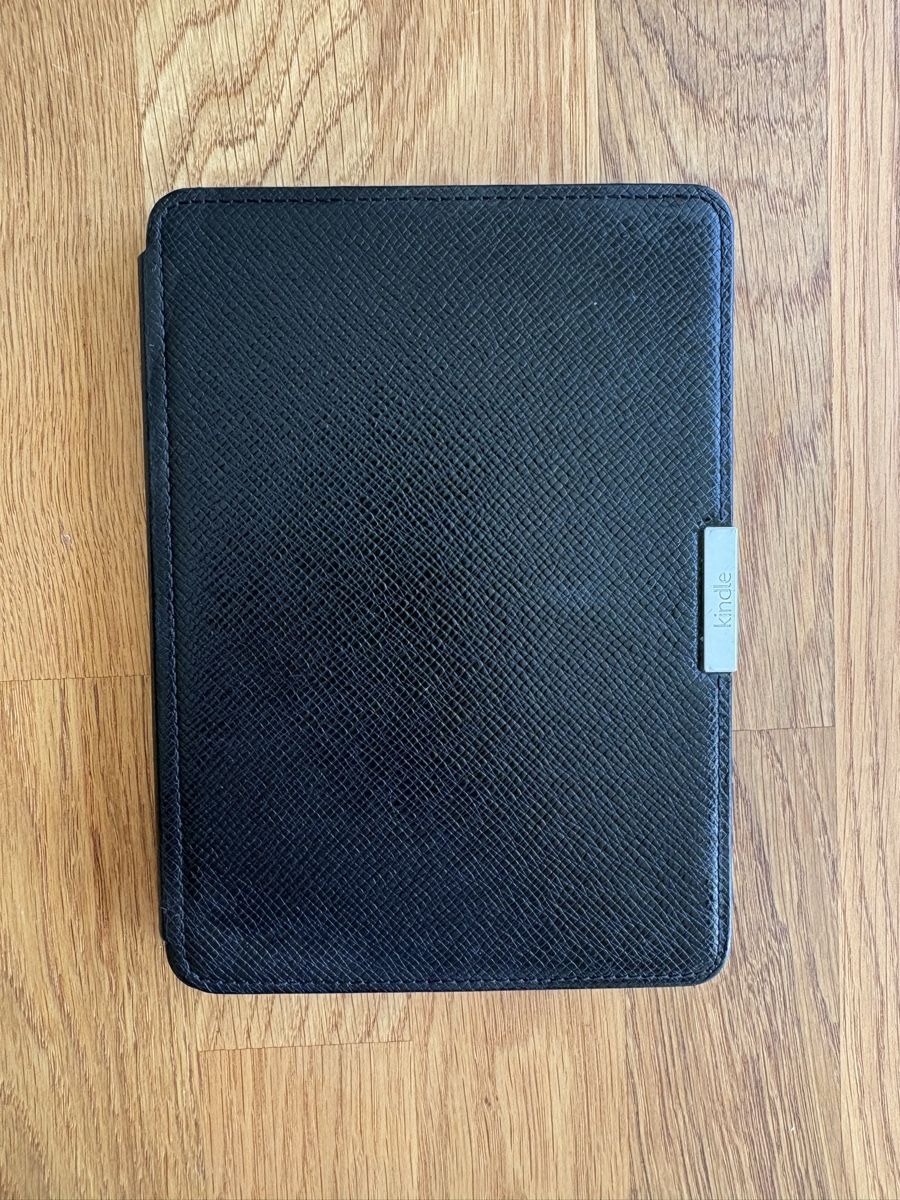 Amazon Tablet PC: Kindle Paperwhite (6. Generation) mit Hülle – Gebraucht aus Dübendorf von jul_swm6