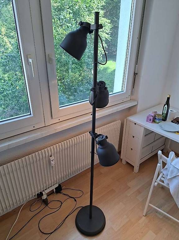 Ikea Lampade: IKEA Stehlampe ***schönes Design*** – Usato da Buchs SG venduto da FelixPl 1