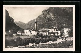 Bignasco, Ortsansicht mit Brücke und Ki