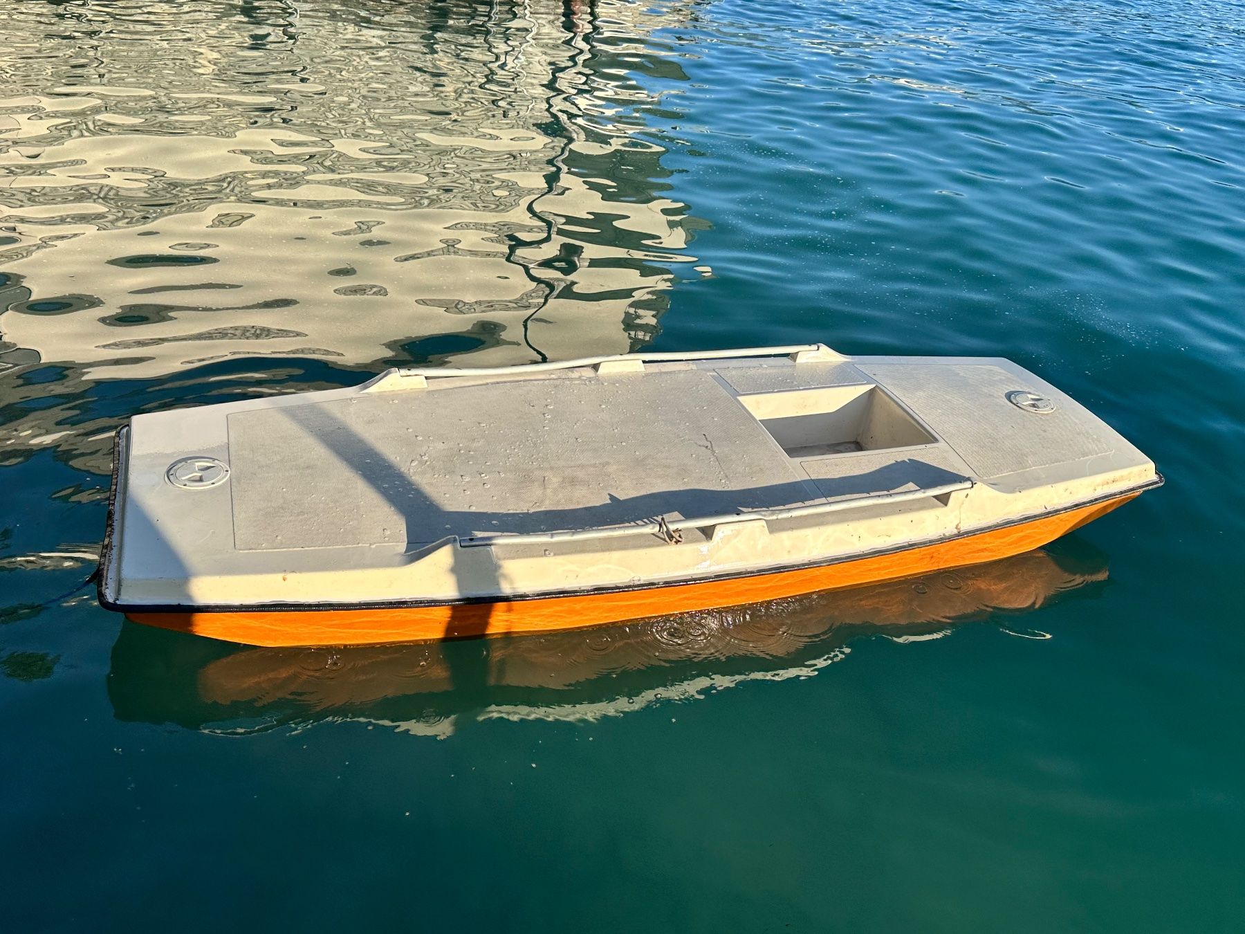 Barche: Klassisches Badeboot/Ruderboot,  weissorange, 3 x 1.15 Meter – Usato da Bern venduto da Popeye1 5