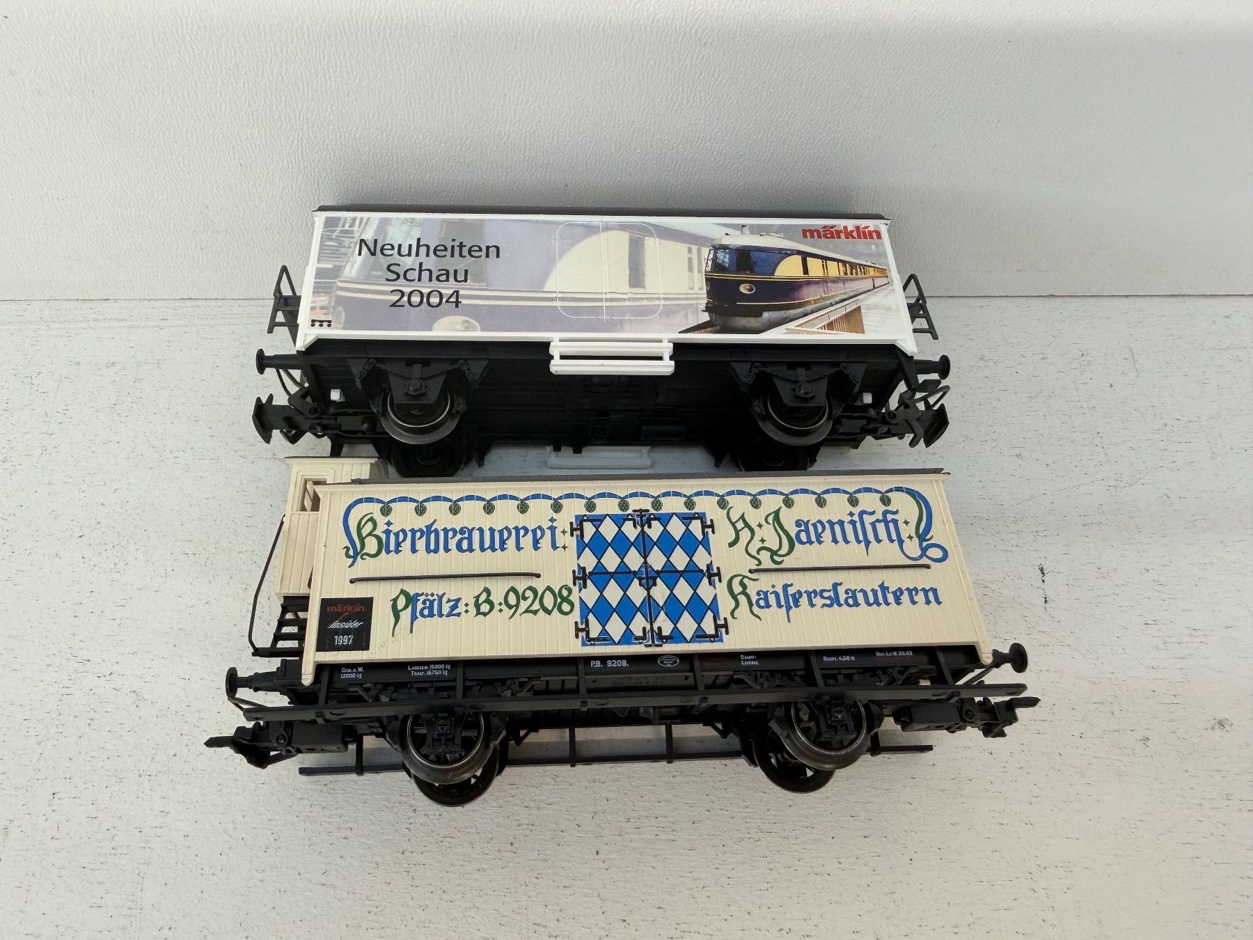 Märklin Modellini di ferrovie: Märklin 94230, 48921 Güterwagen DB gedeckte Wagen – Usato da Büsserach venduto da ModellbahnDepot 2