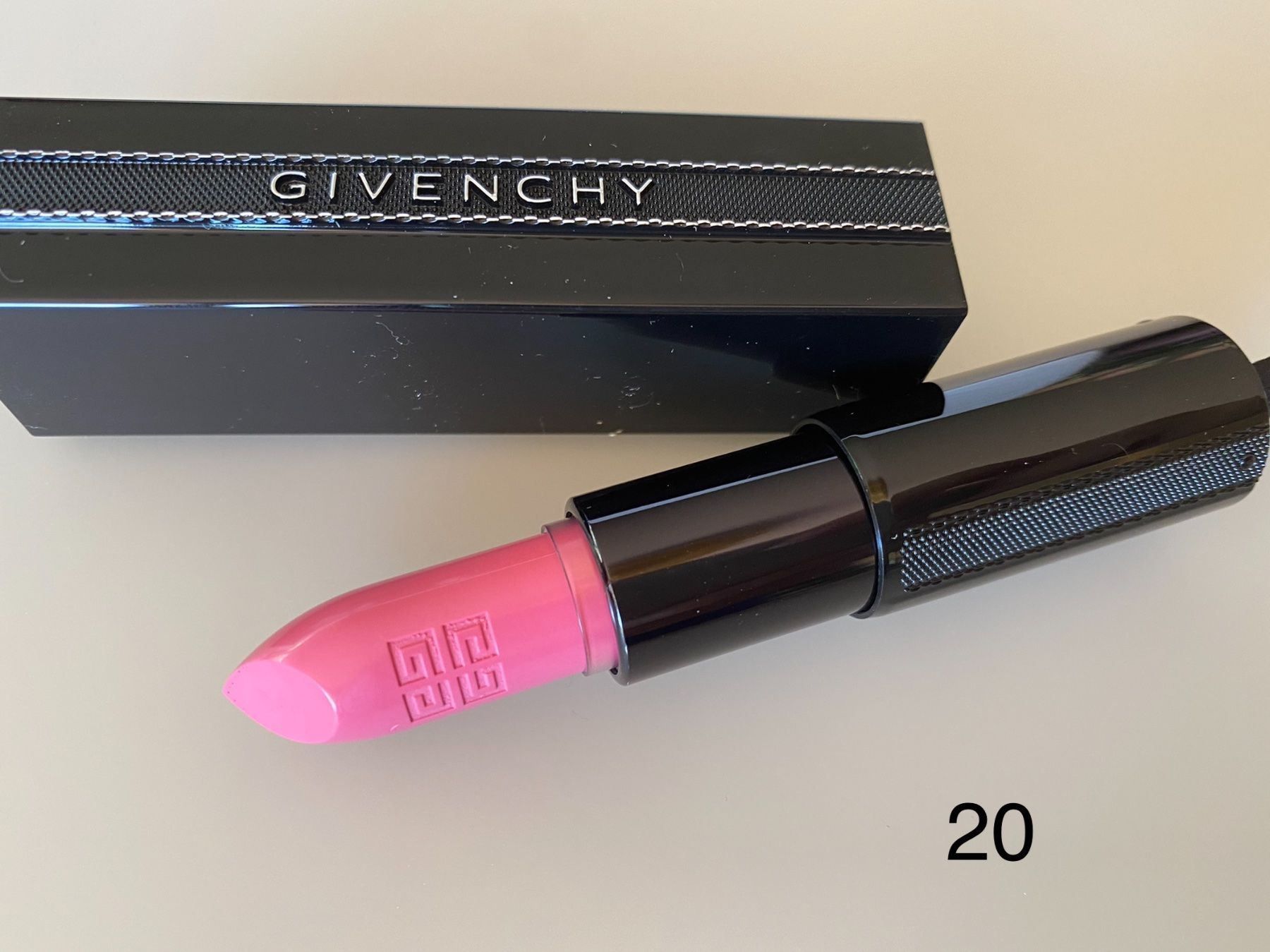 Make-up: Givenchy lipstick maquillage – Nuovo e nell'imballaggio originale da Pully venduto da Natala