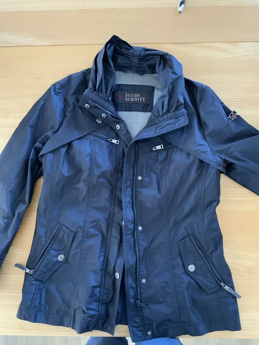 Fuchs Schmitt Giacche: Fuchs Schmitt Übergangsjacke, neuwertig, Grösse 38/M. – Usato da Frauenfeld venduto da CHNENO