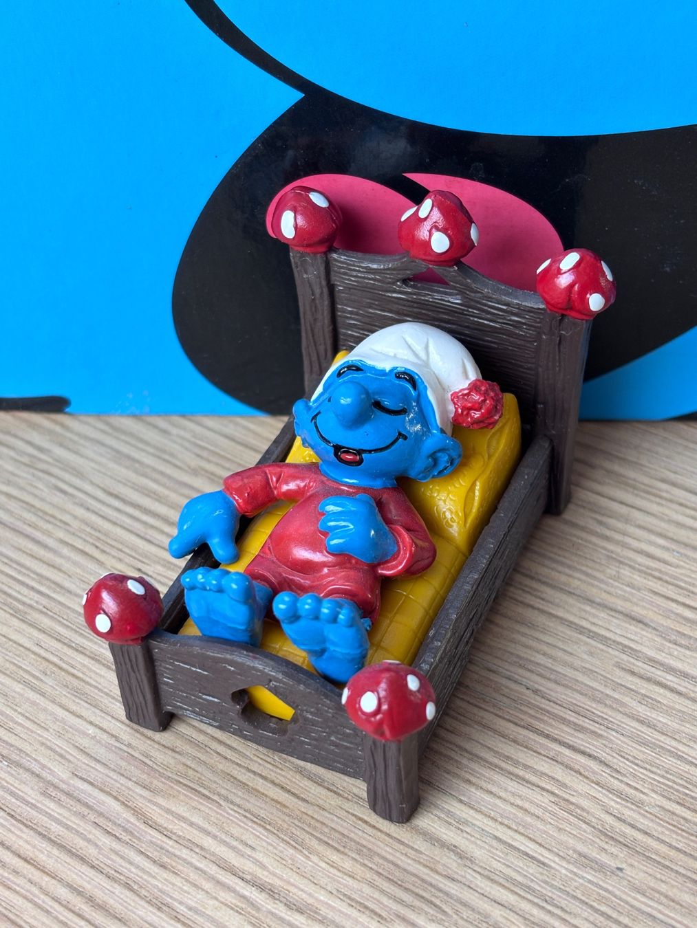 Schleich Figuren: Schlumpf im Bett – Gebraucht aus Lyss von Duckszone