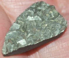 Cabochon L-540 – Pyrit Druzy Heilstein – ca. 25x14mm
