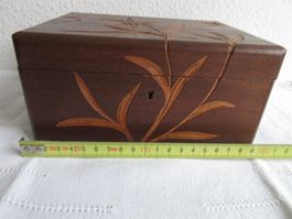 Hübsches Holzkistchen "Basel"