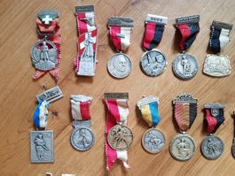 37 Schützen Medaillen Auszeichnungen Abzeichen 1940-1970