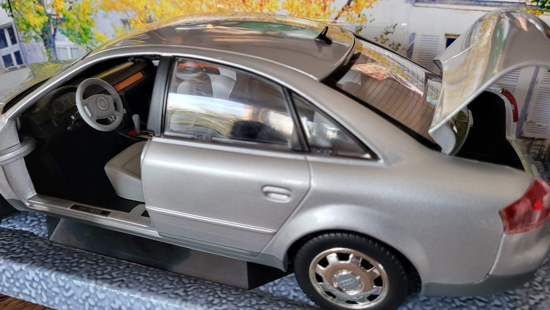 Modellautos: Audi A6 Limousine 1:18 Checkmate Models – Gebraucht aus Rothrist von Juana5 4