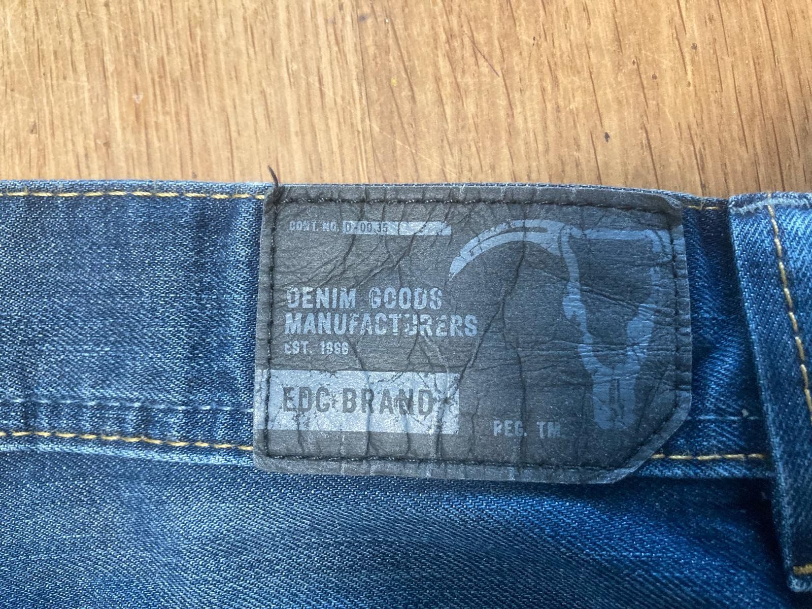 Jeans: Denim Jeans – D'occasion à Kirchberg SG par Djidefix 3