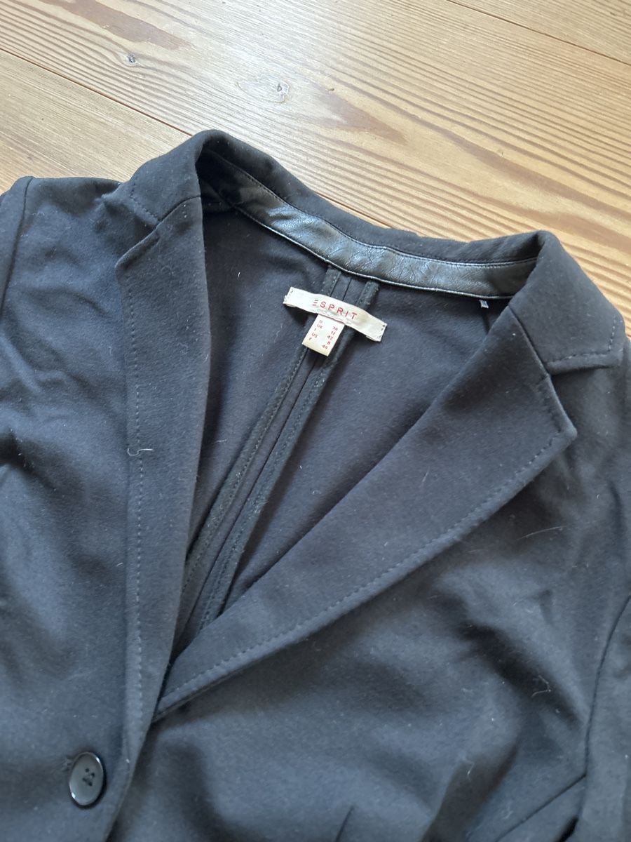 Esprit Vestes: Esprit Blazer Schwarz, Gr. 38 – D'occasion à Bern par nin_6tc5 1