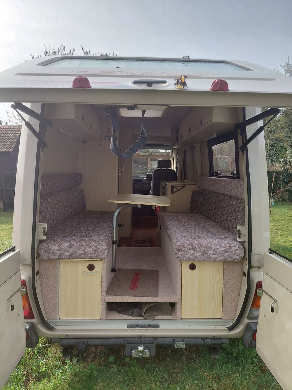 Renault Veicoli da campeggio: Wohnmobil Renault Master T35 – Usato da Melchnau venduto da LUPUS-Offroad 5