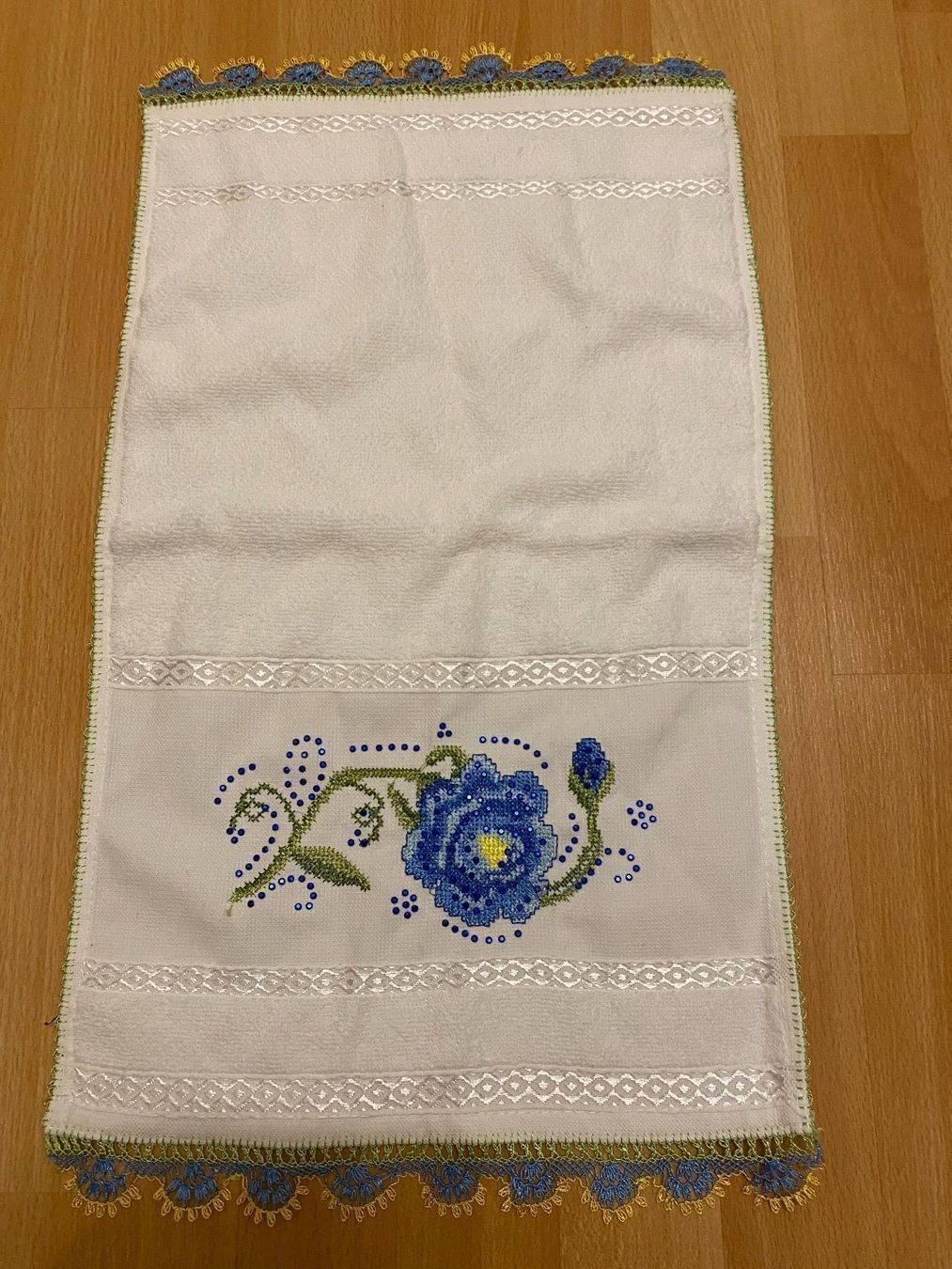 Serviettes de bain: Handtuch Klein – Neuf (Voir description) à Buchrain par Sisi83