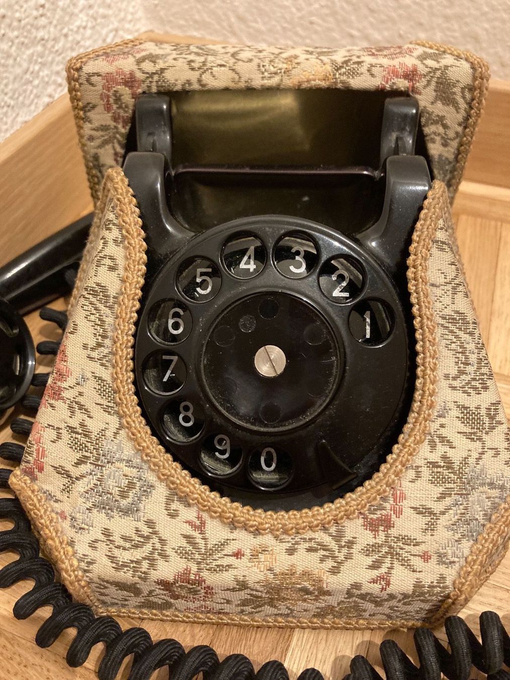 Telefoni: Vintage Telefon – Usato da Niederscherli venduto da ypsilon315 2
