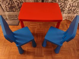 Table et Chaises pour enfants - Neuves
