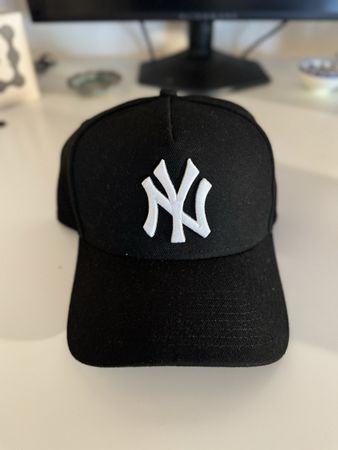 Schwarzes New York Yankees Cap - Top Zustand!