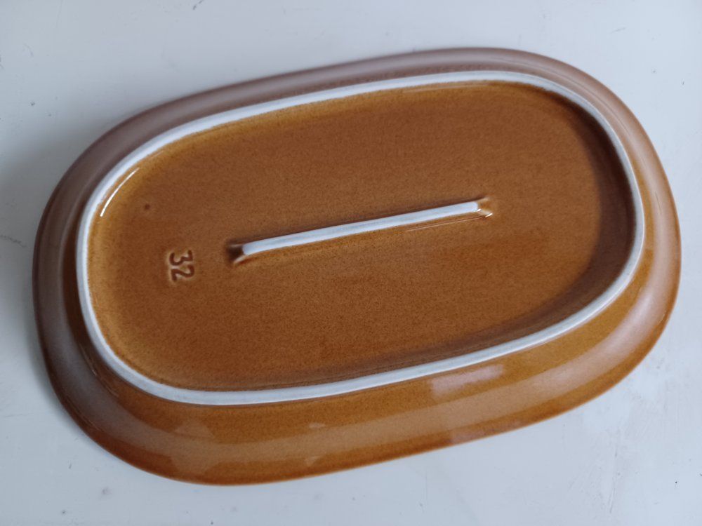Rössler Servierplatten: RÖSSLER Große Platte karamellfarbene 32x20 cm -C46 – Gebraucht aus Morges von vimajes12 1