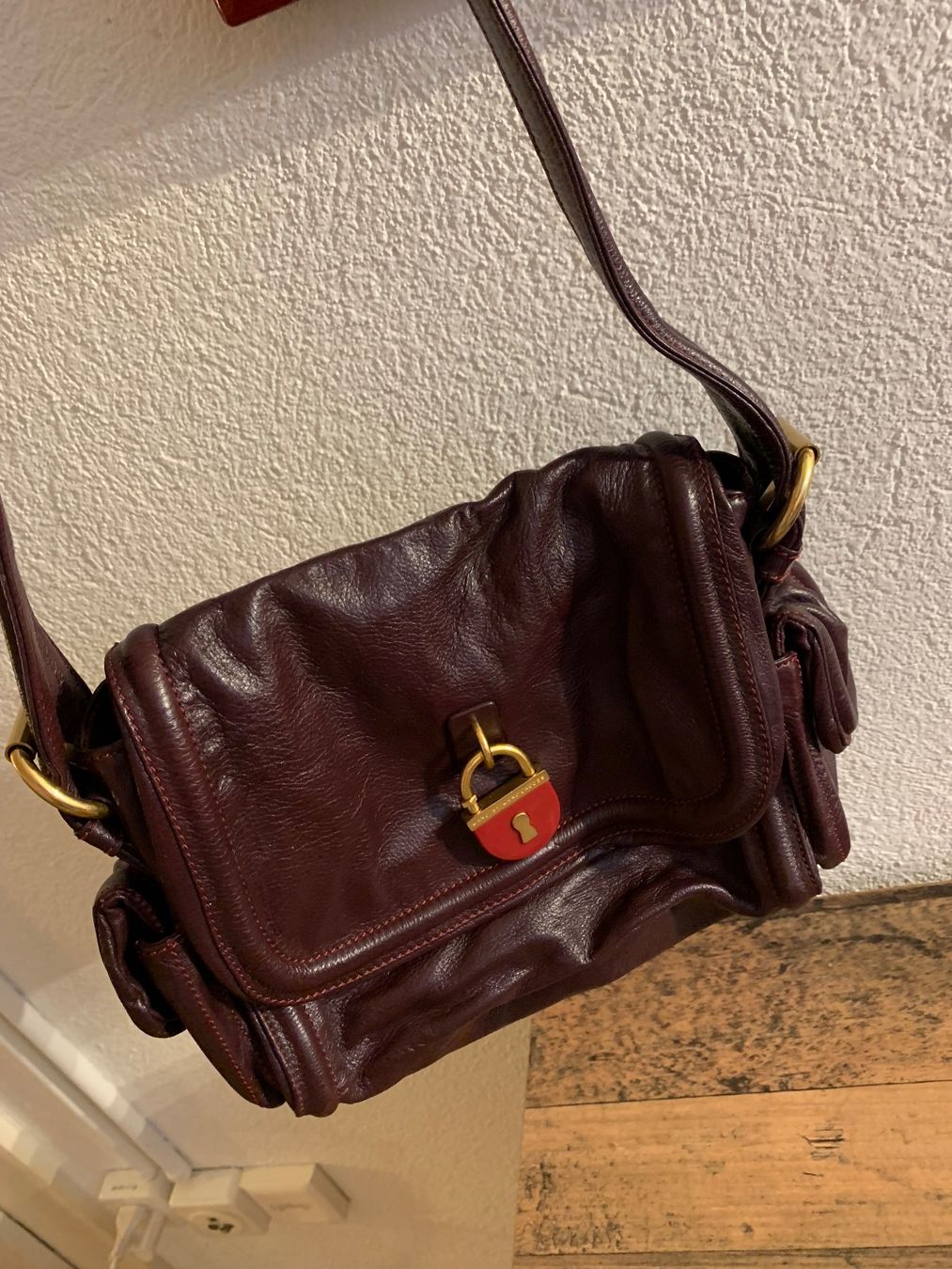 Sacs femmes: Schultertasche von Marc Jacobs – D'occasion à Zürich par Lieneli