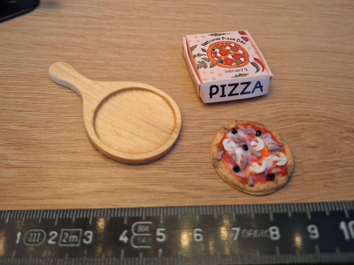Case e mobili per bambole: Champignon Pizza Handgemacht – Nuovo (secondo la descrizione) da Zürich venduto da HandmadeTinyFood 2