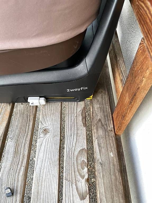 Seggiolini per auto: MaxiCosi 2Way Pearl inkl. Isofix Base – Usato da Olten venduto da Carmi30 2