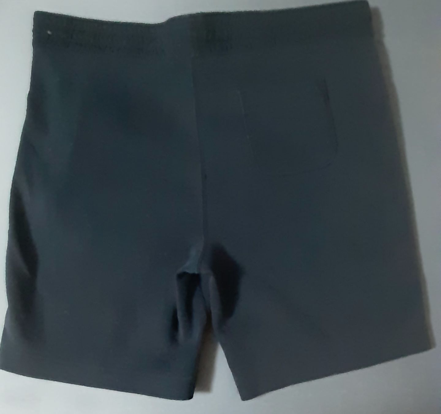 Abercrombie Pantaloni: Abercrombie & Fitch short – Nuovo (secondo la descrizione) da Montreux venduto da Sorabest 1