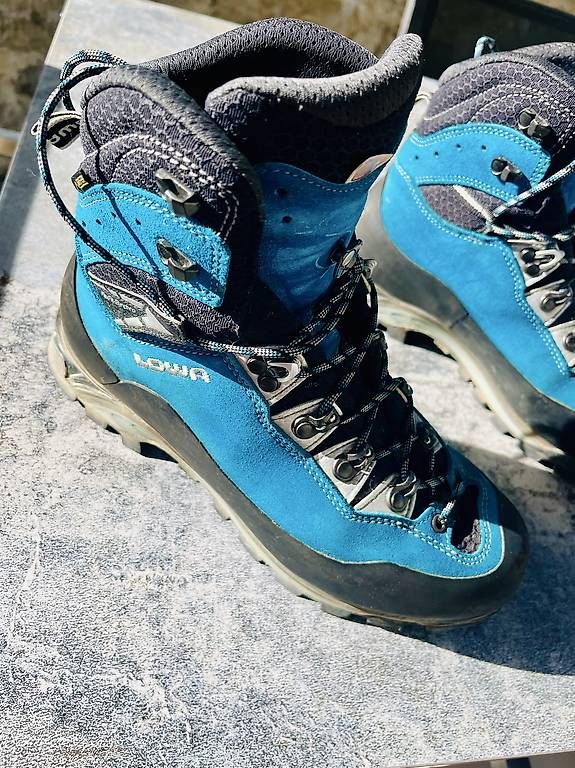 Scarpe da uomo: Chaussures de montagne  – Usato da Neuchatel venduto da scp_5t5n 1