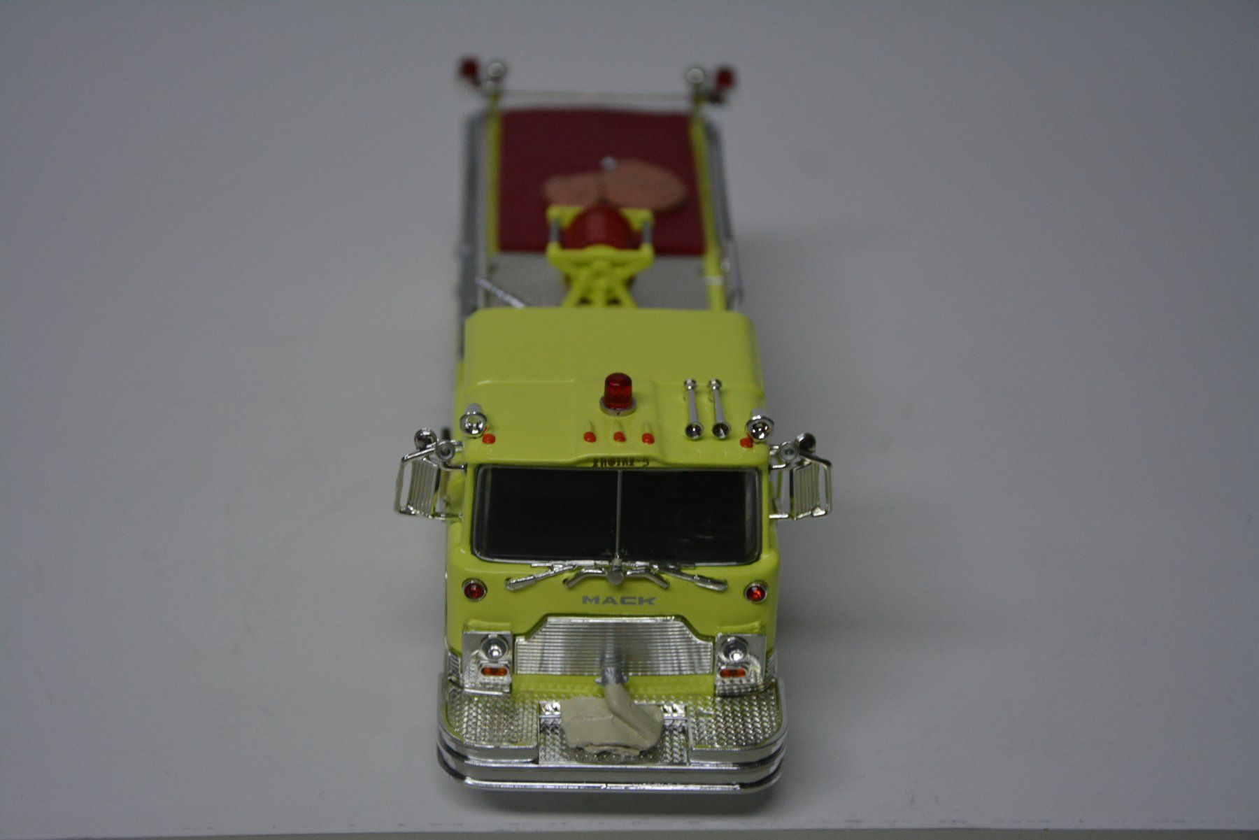 Kit di modellismo & Modellini statici: Mack CF Pumper - Lawrence MA, Corgi 1:50 – Nuovo e nell'imballaggio originale da Goldach venduto da Feivel9 3