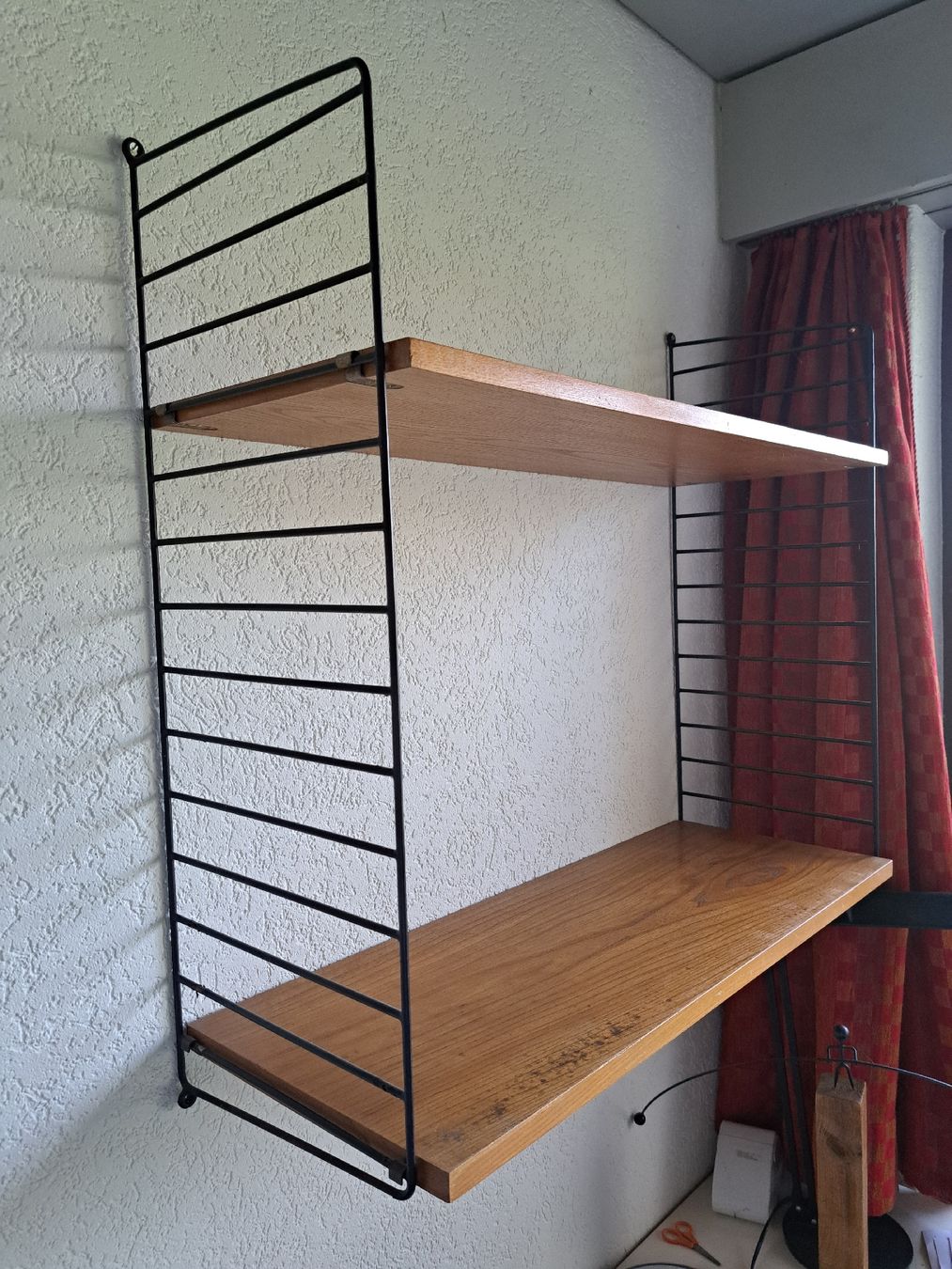 Scaffali: Mid Century String Hängerregal Teak ABHOLORT WOHLEN – Usato da Kölliken venduto da Upcycling-by-Mc-TAM