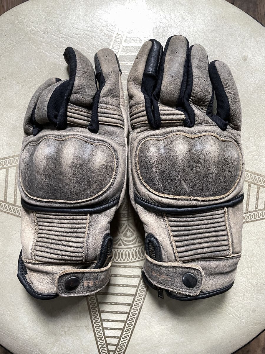 Gants & mitaines : Gants moto – D'occasion à La Tour / VS par patoye