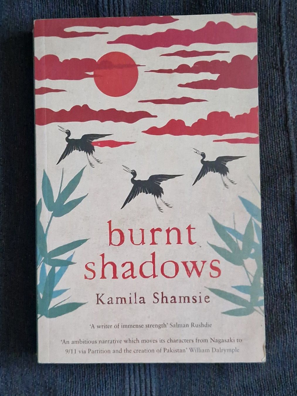 Libri: Kamila Shamsie Burnt Shadows – Usato da Neuhausen am Rheinfall venduto da Alchimista