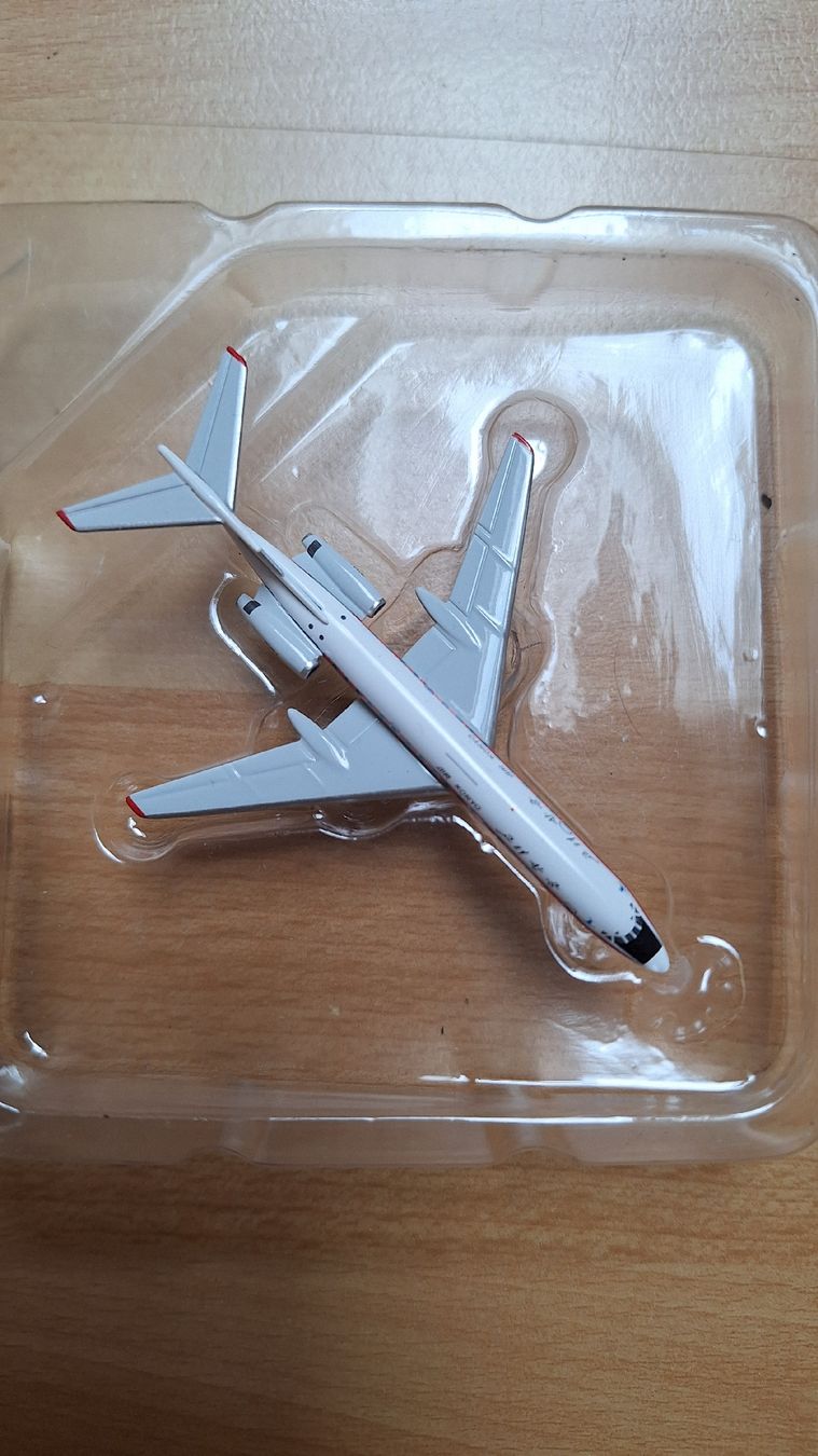 Herpa Kit di modellismo & Modellini statici: Air Koryo Tupolev TU 134 B-3 – Nuovo e nell'imballaggio originale da Langnau am Albis venduto da Sihl15 3