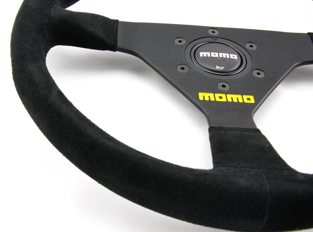 Tutti pezzi di ricambio auto: Momo Wildleder Sportlenkrad Modell MOD. – Nuovo e nell'imballaggio originale da Moers venduto da BMS-Racing 3