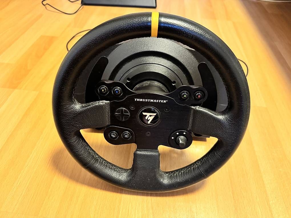 Thrustmaster Controller: Thrustmaster TX Racing Wheel – Gebraucht aus Tuggen von janforrace 1