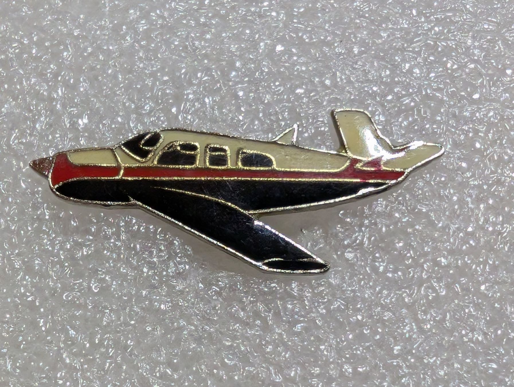 Placchette & Badge: Ansteckpin 248: Flugzeug – Usato da Oppligen venduto da Pin-Fall-Shop