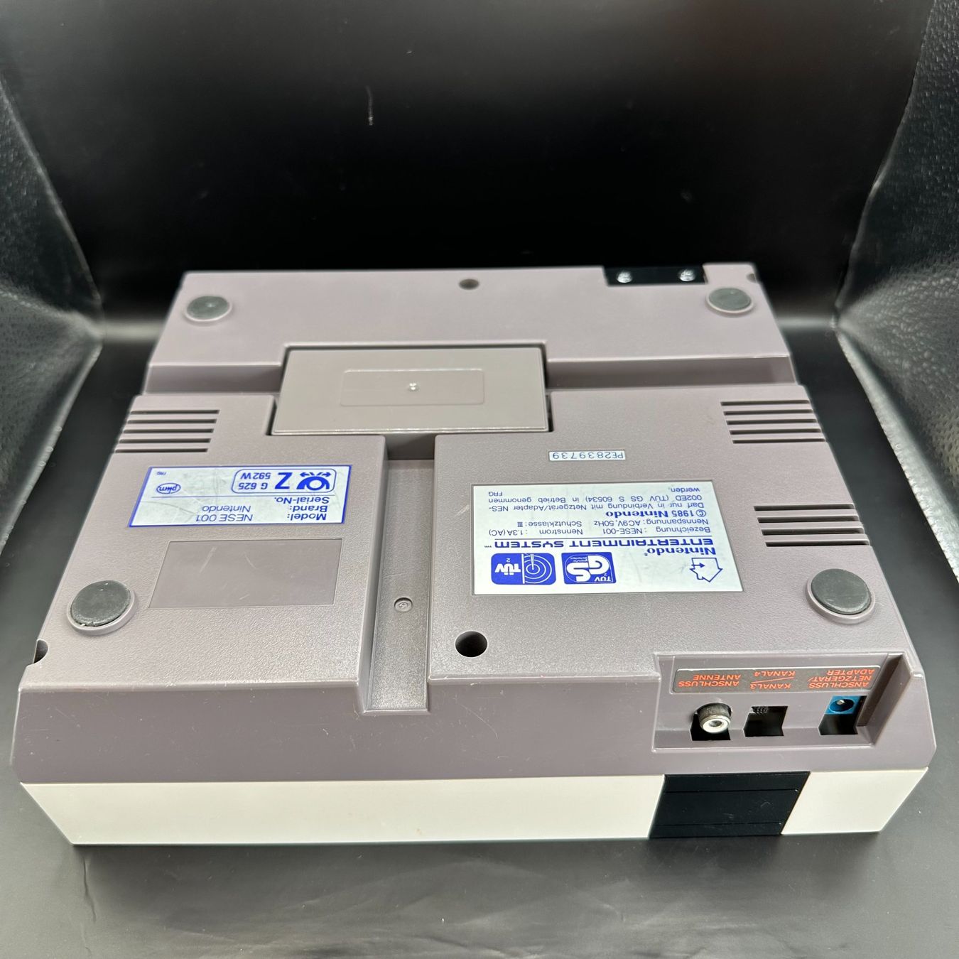 Nintendo Console: Nintendo Entertainment System Euro Version – Usato da Düdingen venduto da Nerdworld 4