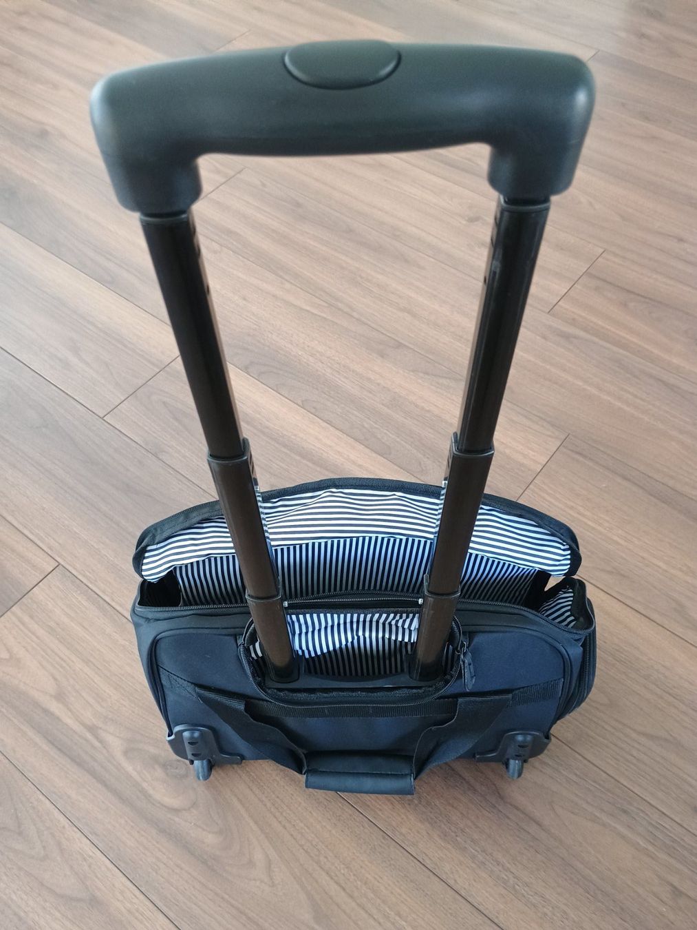 Reisekoffer: Rollkoffer Reisetasche – Gebraucht aus Mörel von tasie 2