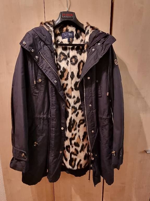Armani Giacche: Armani Damen Winterjacke Gr. 40 – Usato da Bern venduto da legalist