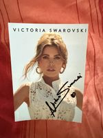 Victoria Swarovski Bild mit Unterschrift guter Zustand