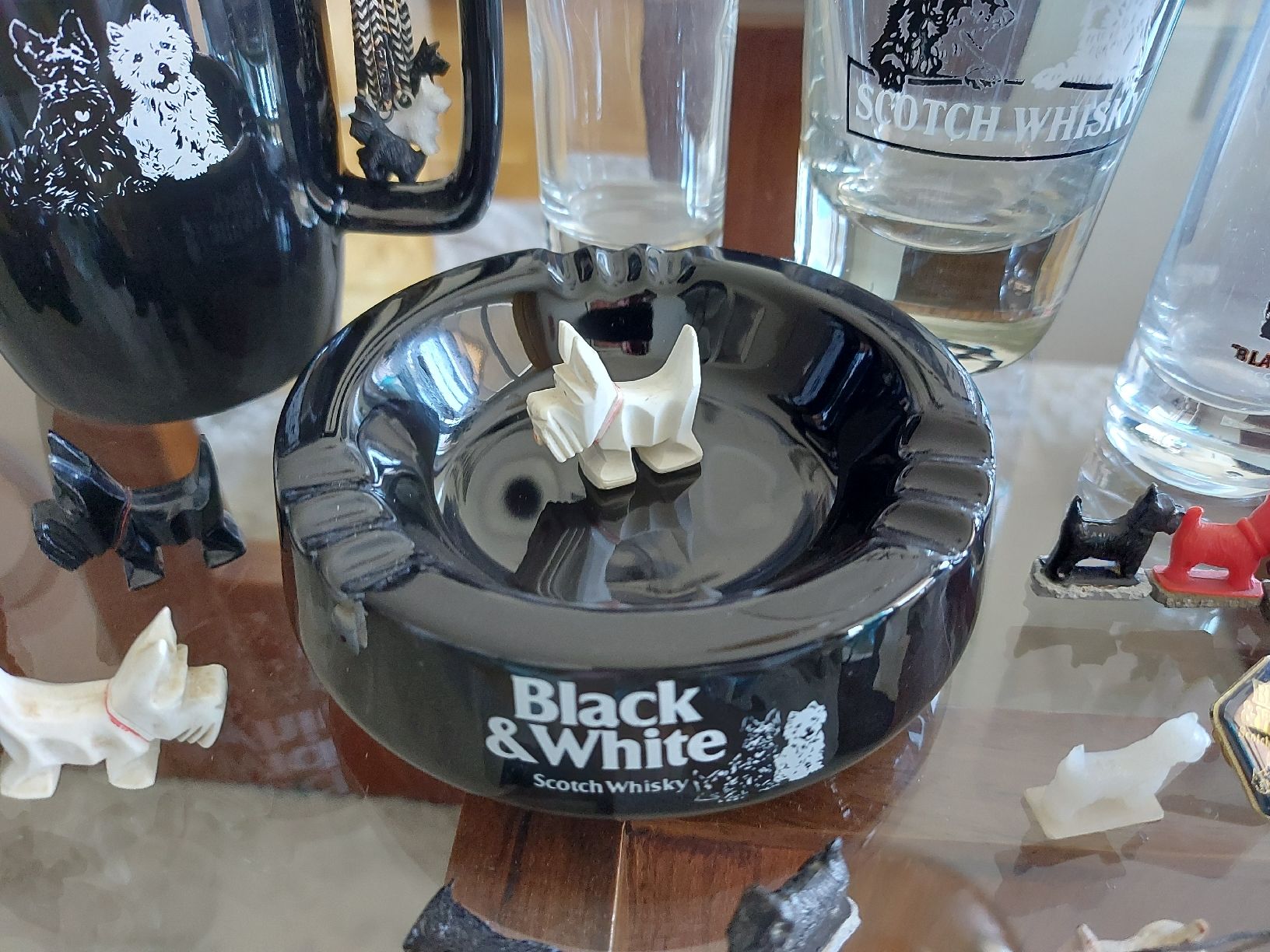 Statuette: 23 Teile Black & White Scotch Whisky – Nuovo (secondo la descrizione) da Ostermundigen venduto da son_vd9k 3