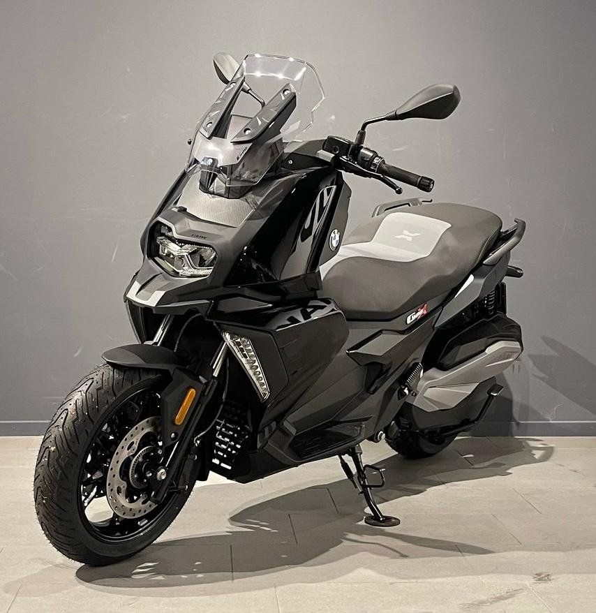 BMW Scooters: Scooter BMW C400x – D'occasion à Arzo par pat_6swy 4